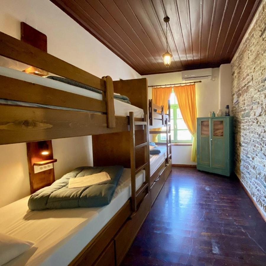Stone City Hostel Gjirokaster Luaran gambar